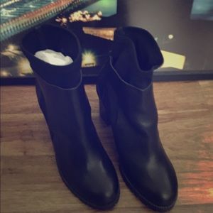 Kenneth Cole Booties